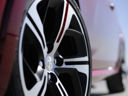 Специальная версия Peugeot 208 GTi